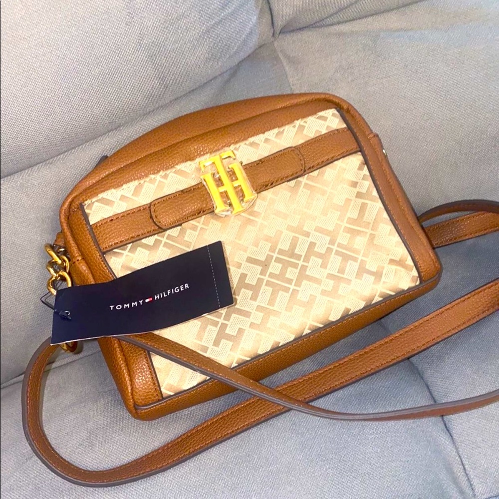 Tommy Hilfiger purse